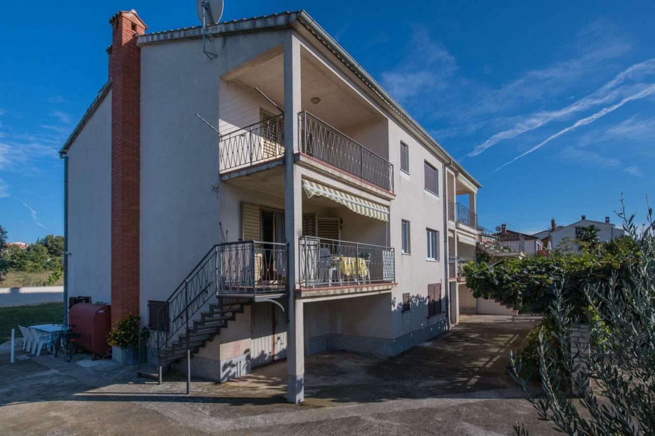 Apartment Fiorela *